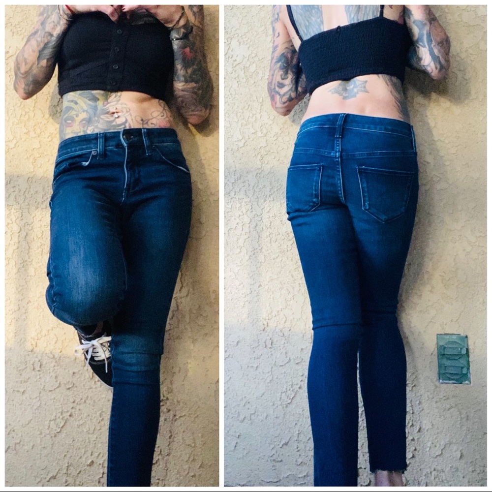 Universal Thread High Rise Skinny Jeans - Picture 2 of 3